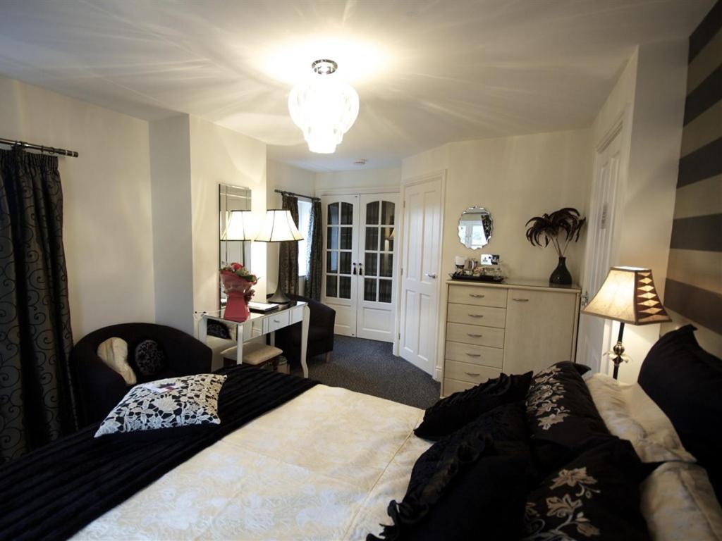 Y Garth Luxury Bed And Breakfast Dinas  Habitación foto